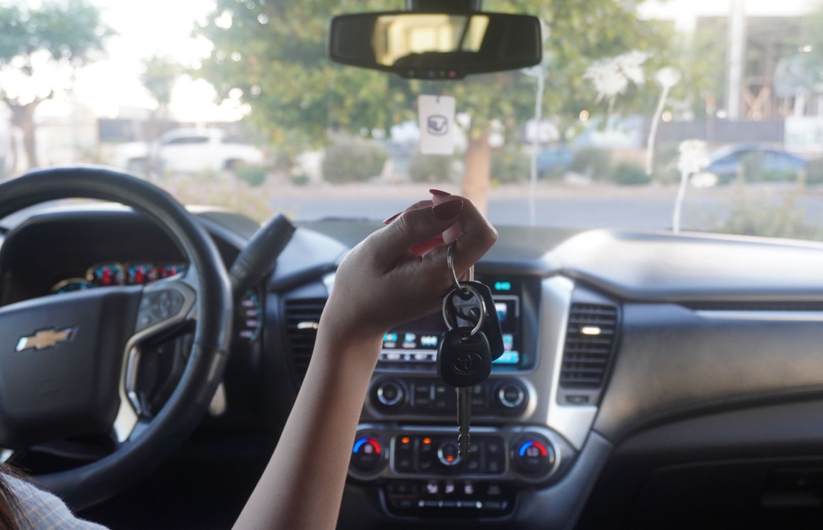 No solo rentamos autos, solucionamos transporte.